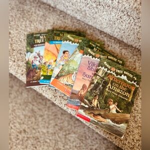 Magic tree house books 6total